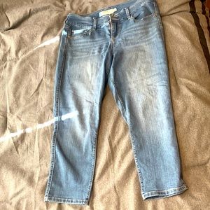 Torrid cropped jeans, capris